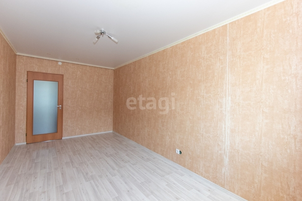 
  Продается 1-комн. квартира, 35 м², Октябрьская ул, д. 10
. Фото 5.