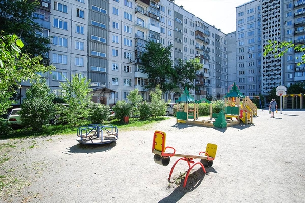 
  Продается 2-комн. квартира, 43.3 м², Вертковская ул, д. 19
. Фото 10.