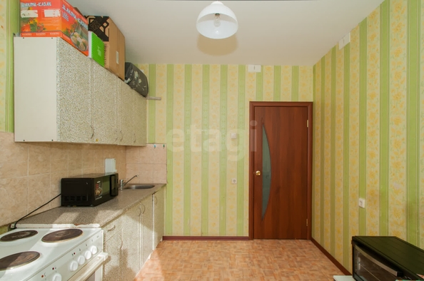 
  Продается 1-комн. квартира, 37.2 м², Титова ул, д. 238
. Фото 3.
