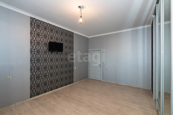 
  Продается 3-комн. квартира, 90.4 м², Кирова ул, д. 25
. Фото 15.