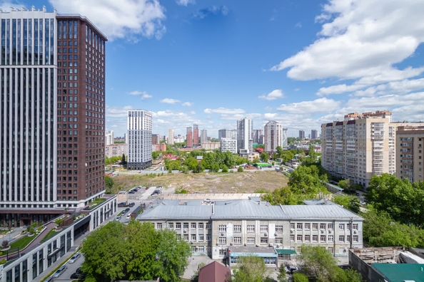 
  Продается 3-комн. квартира, 90.4 м², Кирова ул, д. 25
. Фото 22.