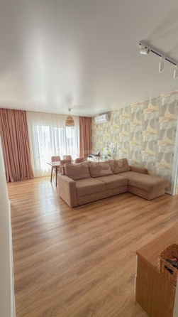 
  Продается 3-комн. квартира, 80.9 м², ЖК Венеция-2, дом 8
. Фото 2.