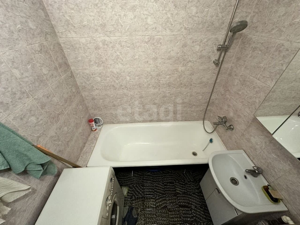 
  Продается 1-комн. квартира, 40.6 м², Татьяны Снежиной ул, д. 19/2
. Фото 9.