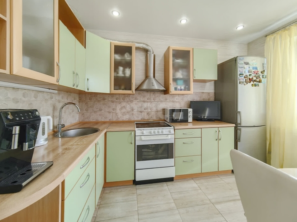
  Продается 3-комн. квартира, 66.2 м², Свечникова ул, д. 6
. Фото 2.