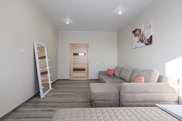 
  Сдам посуточно 1-комн. квартиру, 40 м², 2-я Обская ул, д. 154
. Фото 4.