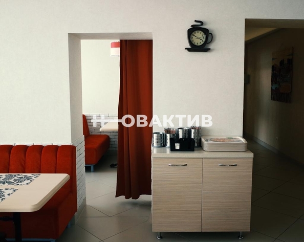 
  Сдается универсальное помещение, 600 м², Тракторная ул, д. 3
. Фото 2.