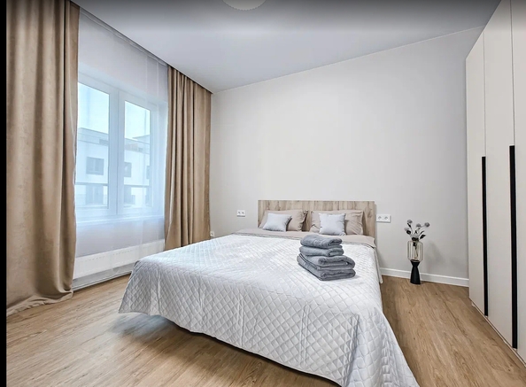 
  Сдам посуточно 2-комн. квартиру, 38 м², Владимира Заровного ул, д. 28/1
. Фото 3.