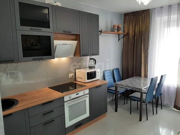 
  Сдается 1-комн. квартира, 38 м², Закаменский мкр, д. 22
. Фото 1.
