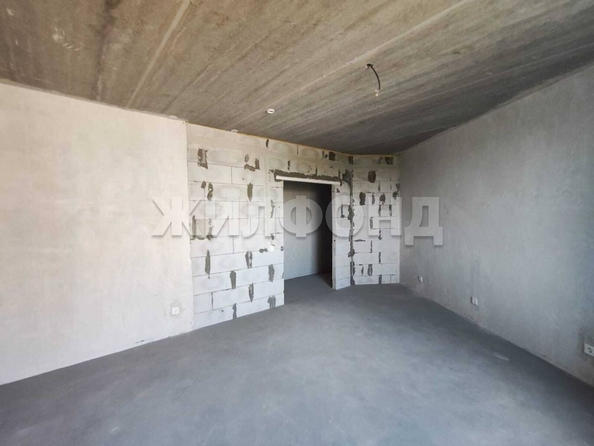 
  Продается 2-комн. квартира, 67.3 м², Есенина ул, д. 67
. Фото 2.