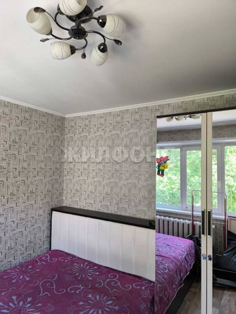 
  Продается 3-комн. квартира, 46.2 м², Петухова ул, д. 108
. Фото 5.