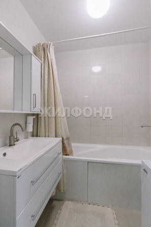 
  Продается 2-комн. квартира, 59 м², Петухова ул, д. 156
. Фото 18.