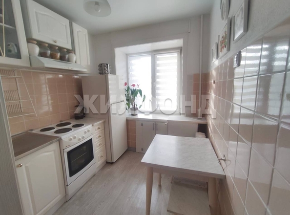 
  Продается 2-комн. квартира, 42.8 м², Революции ул, д. 6
. Фото 7.