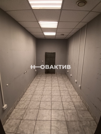 
  Продается универсальное помещение, 71.4 м², Красный пр-кт, д. 186А
. Фото 4.