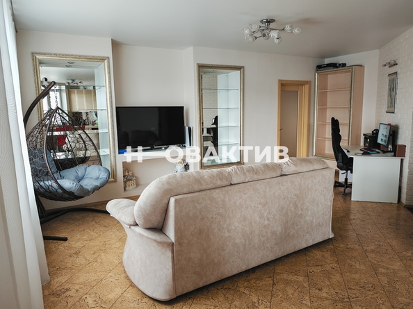 
  Продается 3-комн. квартира, 84.2 м², Гребенщикова ул, д. 8
. Фото 7.