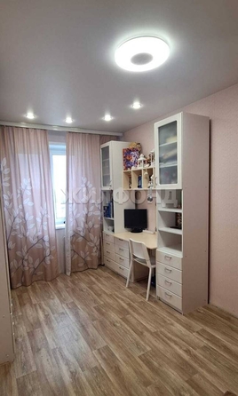 
  Продается 2-комн. квартира, 63.7 м², Николая Сотникова ул, д. 12
. Фото 6.