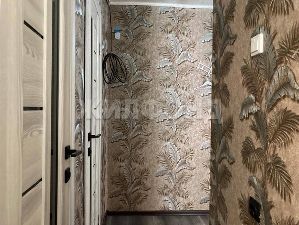 
  Продается 2-комн. квартира, 43 м², Петухова ул, д. 132
. Фото 9.