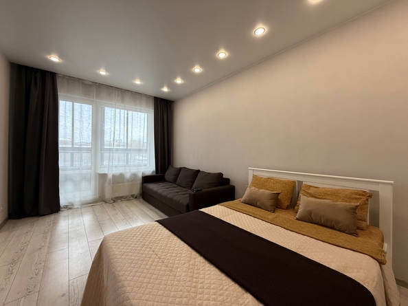 
  Сдается посуточно 1-комн. квартира, 40 м², Николая Островского ул, д. 195
. Фото 2.