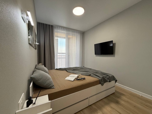 
  Сдается посуточно 1-комн. квартира, 45 м², Дуси Ковальчук ул, д. 248/1
. Фото 2.