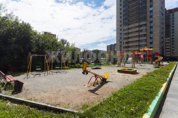 
  Продается 1-комн. квартира, 40 м², Серебряные ключи ул, д. 6
. Фото 4.