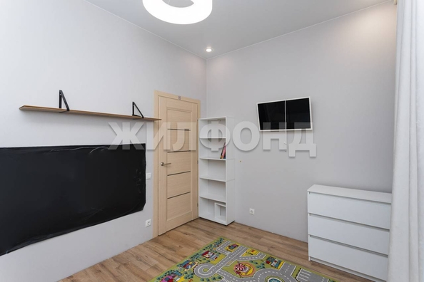 
  Продается 3-комн. квартира, 55 м², Кавалерийская ул, д. 7
. Фото 9.