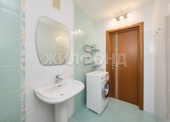 
  Продается 2-комн. квартира, 75.7 м², Федосеева ул, д. 2
. Фото 6.