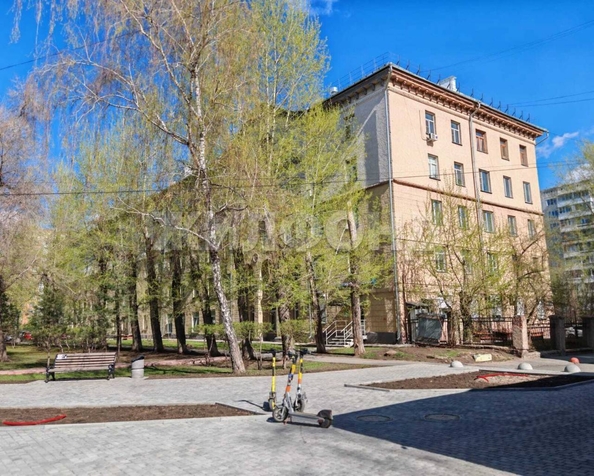 
  Продается комната, 17.6 м², Дзержинского пр-кт, д. 10
. Фото 9.