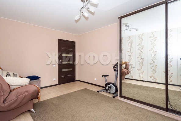 
  Продается 2-комн. квартира, 55 м², Тюленина ул, д. 16/1
. Фото 6.