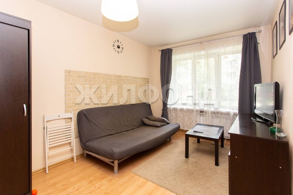 
  Продается 1-комн. квартира, 30.8 м², Дуси Ковальчук ул, д. 183Б
. Фото 2.