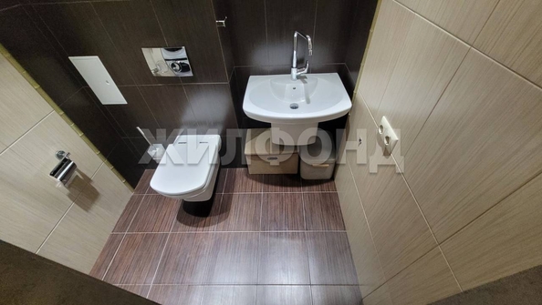 
  Продается 3-комн. квартира, 93 м², Кедровая ул, д. 49
. Фото 15.