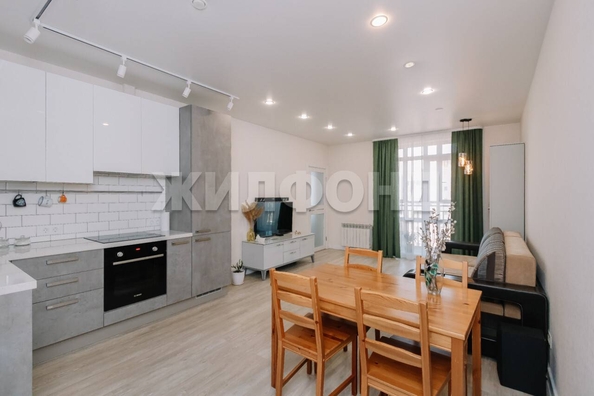 
  Продается 4-комн. квартира, 105.8 м², Охотская ул, д. 88/3
. Фото 7.