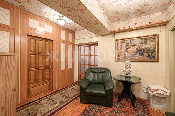 
  Сдается 3-комн. квартира, 87 м², Революции ул, д. 28
. Фото 27.