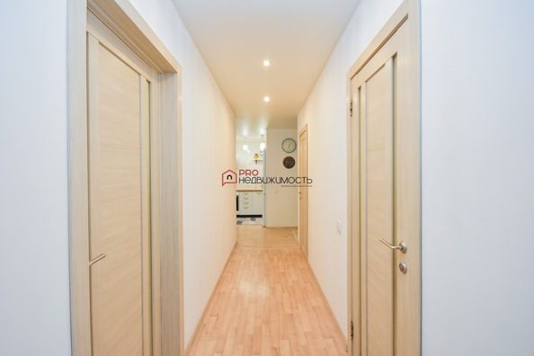 
  Продается 3-комн. квартира, 63 м², Большевистская ул, д. 100
. Фото 10.
