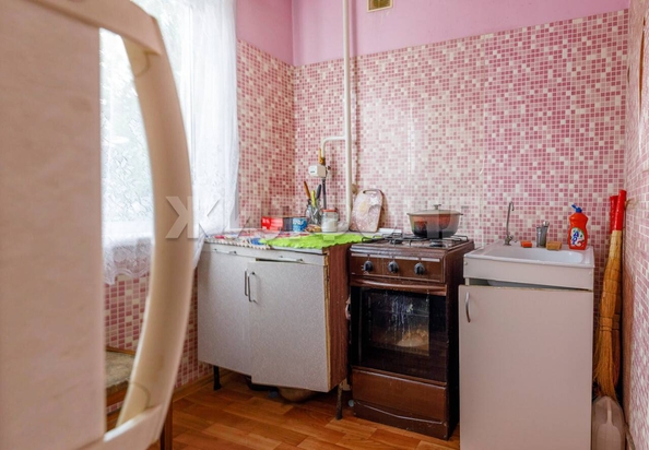 
  Продается 2-комн. квартира, 43.4 м², Петухова ул, д. 110
. Фото 7.