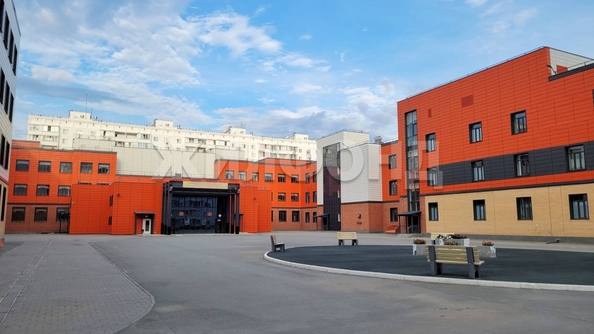 
  Продается 2-комн. квартира, 55.8 м², Спортивная ул, д. 9/1
. Фото 2.