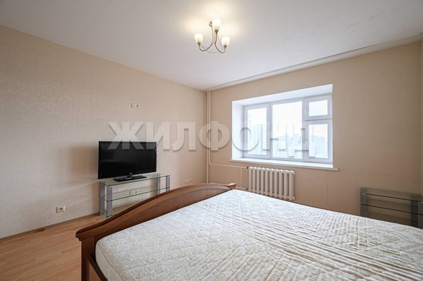 
  Продается 2-комн. квартира, 70.3 м², Орджоникидзе ул, д. 30
. Фото 24.