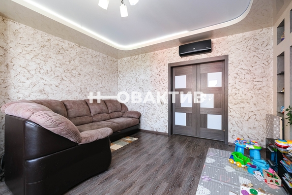 
  Продается 3-комн. квартира, 103 м², Сухарная ул, д. 96/2
. Фото 3.