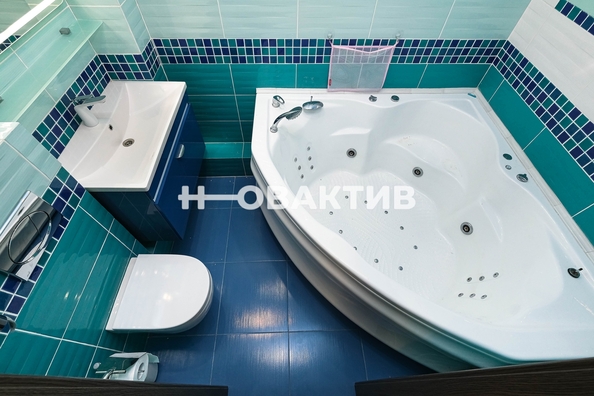 
  Продается 3-комн. квартира, 103 м², Сухарная ул, д. 96/2
. Фото 18.