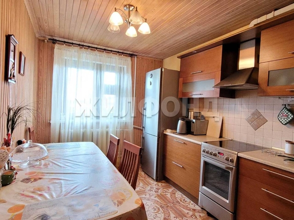 
  Продается дом, 200 м², Новосибирск
. Фото 11.