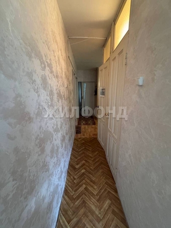 
  Продается 3-комн. квартира, 61 м², Петухова ул, д. 114
. Фото 3.