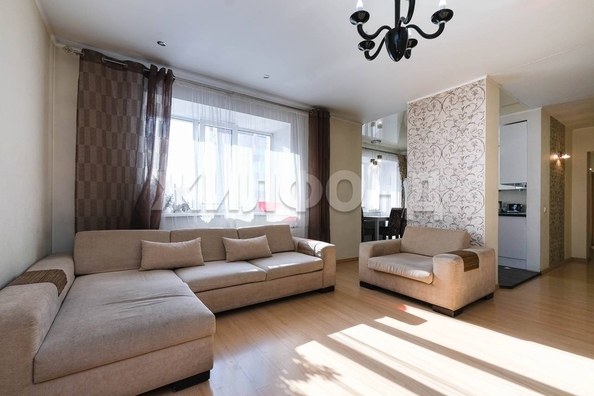 
  Продается 4-комн. квартира, 120.2 м², Адриена Лежена ул, д. 15
. Фото 4.