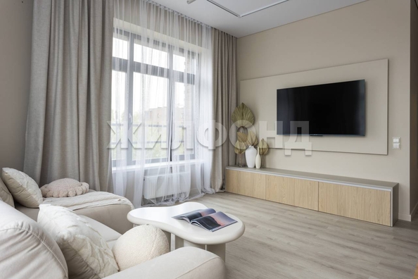 
  Продается 3-комн. квартира, 69.3 м², Тесла ул, д. 24
. Фото 8.