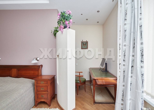 
  Продается 3-комн. квартира, 137.9 м², Галущака ул, д. 1
. Фото 5.