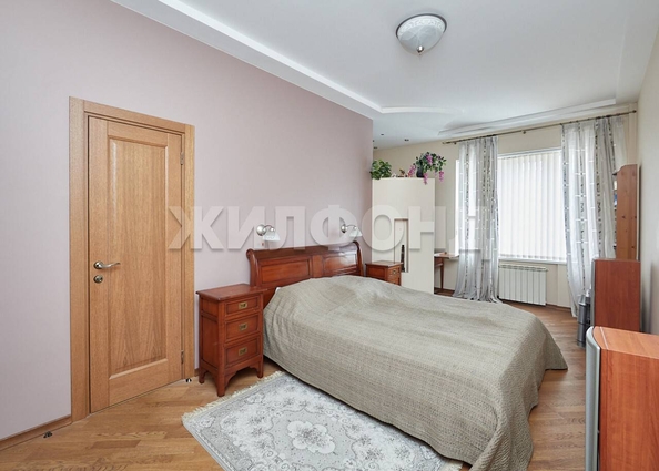 
  Продается 3-комн. квартира, 137.9 м², Галущака ул, д. 1
. Фото 6.