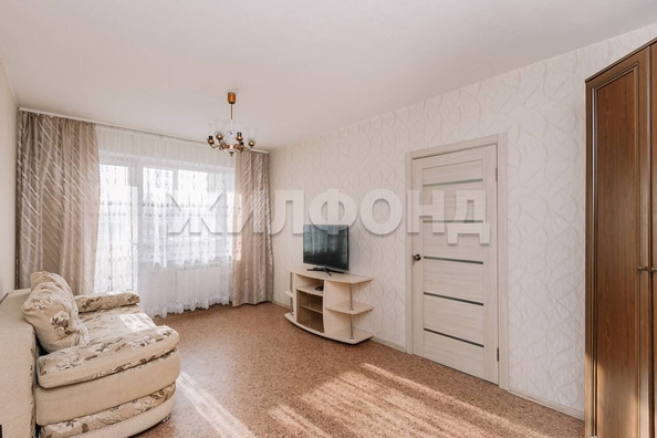 
  Продается 4-комн. квартира, 70.5 м², Бориса Богаткова ул, д. 194/6
. Фото 1.