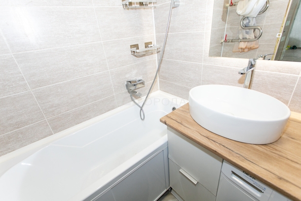 
  Продается 2-комн. квартира 56 м², в ЖК Аквамарин, дом 7. Фото 11.