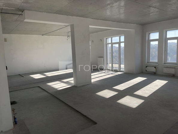 
  Продается 4-комн. квартира 154 м², в ЖК Жуковка. Фото 2.