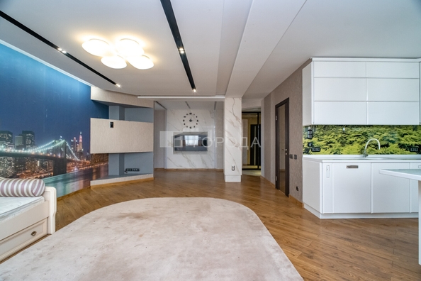 
  Продается 4-комн. квартира 178 м². Фото 2.