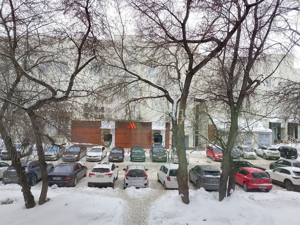 
  Продается 4-комн. квартира 61.5 м². Фото 24.