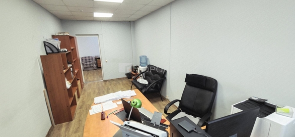 
  Сдается офис 56.2 м². Фото 3.
