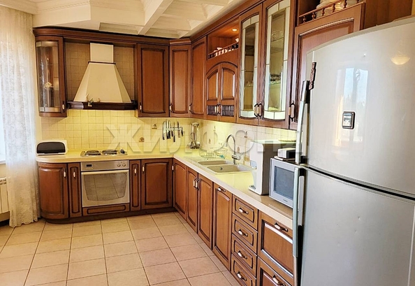 
  Продается 4-комн. квартира 131 м². Фото 2.